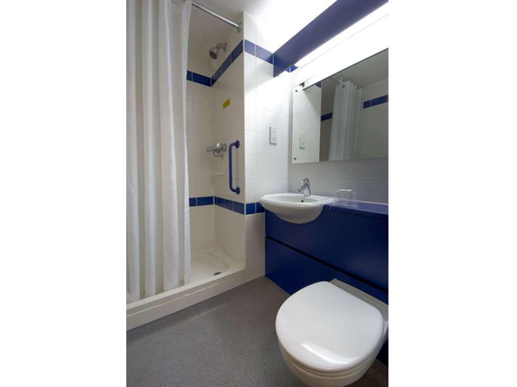 Travelodge Harlow Cameră foto